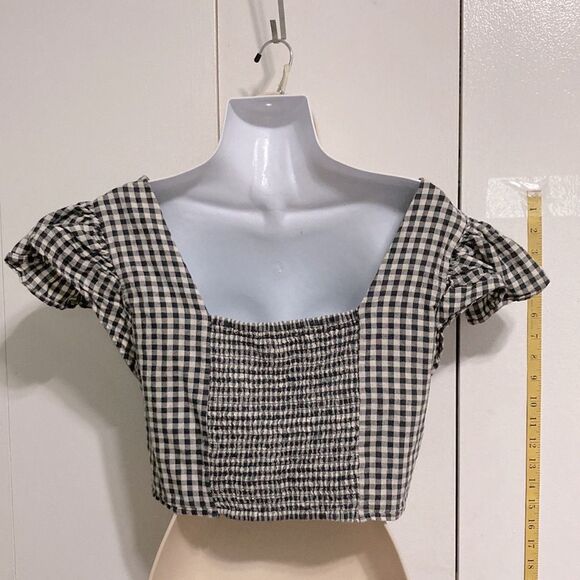 URBAN OUTFITTERS Rita Gingham Flutter Sleeve Button Cropped Top Womens Large - Picture 10 of 14
